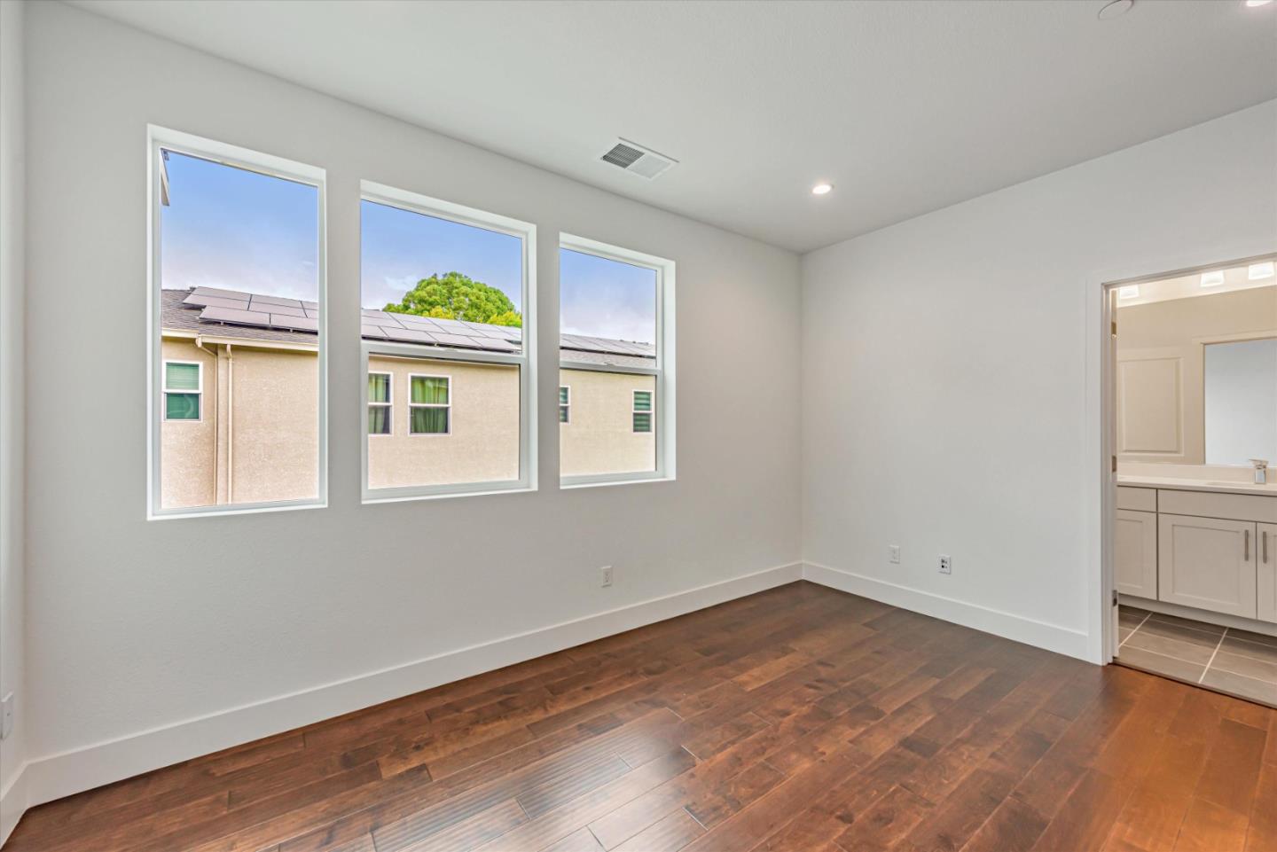 Detail Gallery Image 19 of 20 For 3310 Seashell Ter, San Ramon,  CA 94583 - 3 Beds | 3/1 Baths