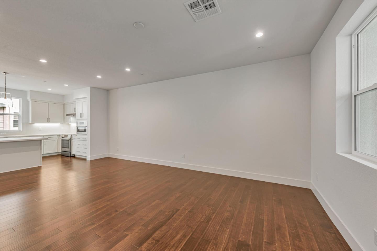 Detail Gallery Image 5 of 20 For 3310 Seashell Ter, San Ramon,  CA 94583 - 3 Beds | 3/1 Baths