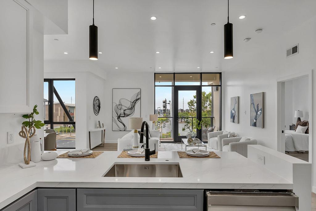 Detail Gallery Image 13 of 53 For 889 Mclellan Dr #210,  South San Francisco,  CA 94080 - 3 Beds | 2 Baths