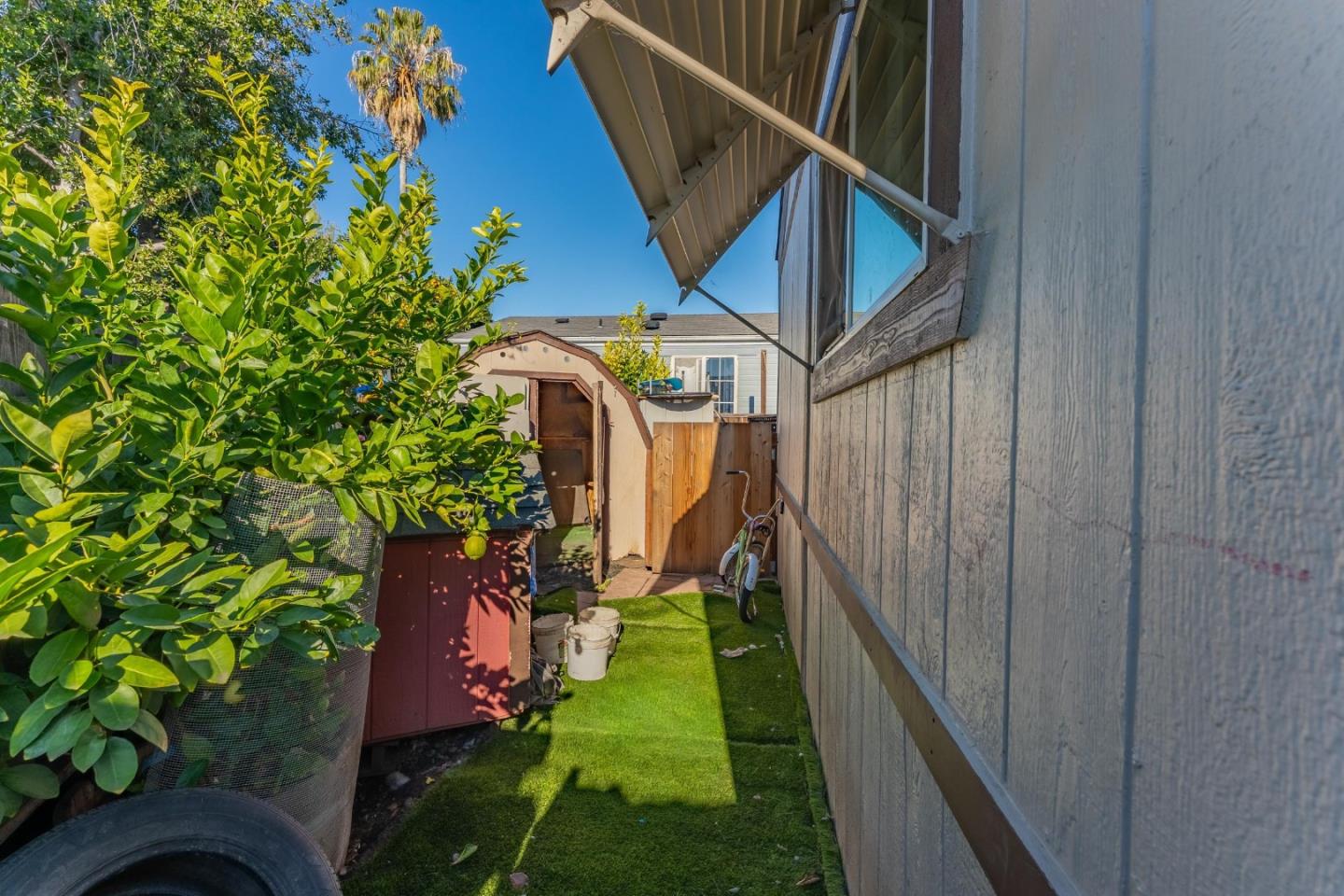 Detail Gallery Image 17 of 24 For 580 Ahwanee Ave #11,  Sunnyvale,  CA 94085 - 2 Beds | 2 Baths