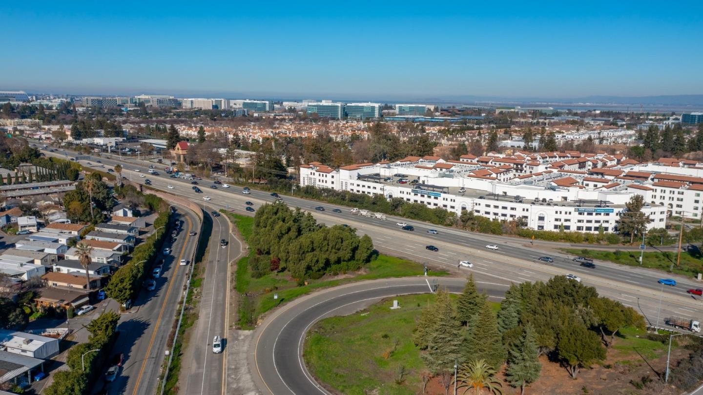 Detail Gallery Image 22 of 24 For 580 Ahwanee Ave #11,  Sunnyvale,  CA 94085 - 2 Beds | 2 Baths