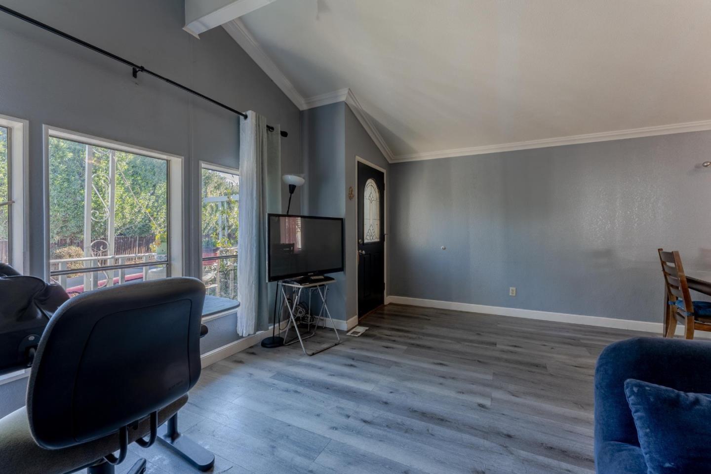 Detail Gallery Image 5 of 24 For 580 Ahwanee Ave #11,  Sunnyvale,  CA 94085 - 2 Beds | 2 Baths