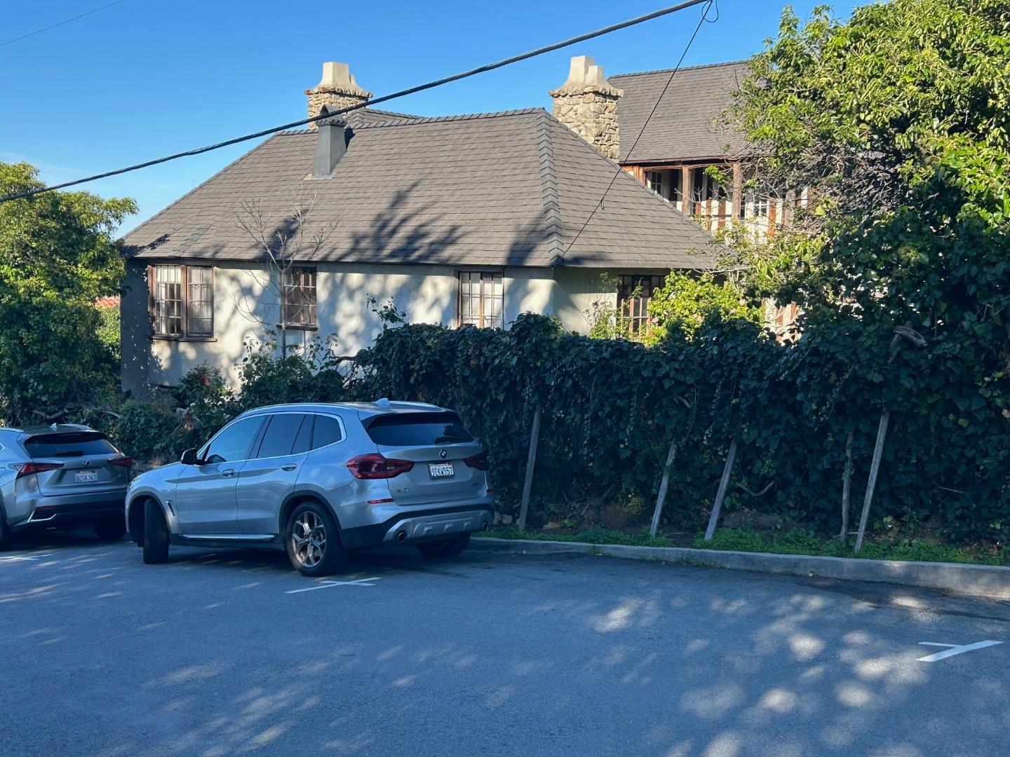 Front Image Thumbnail for ML82031528