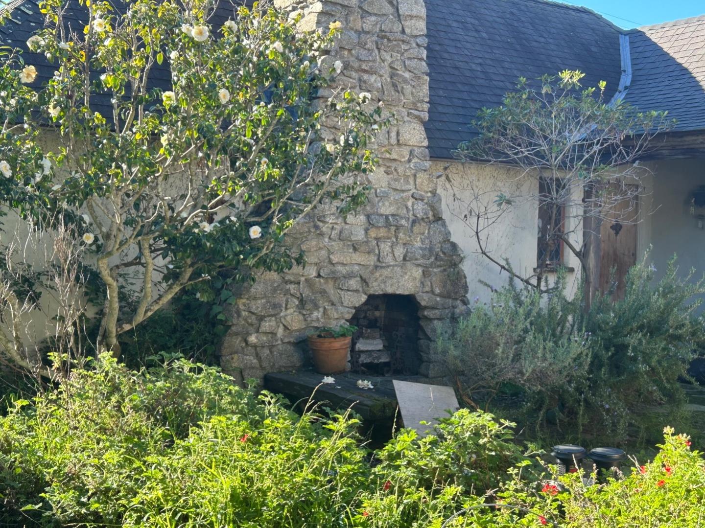 Detail Gallery Image 2 of 5 For 0 San Antonio and 8th Nw Corner Ave, Carmel,  CA 93923 - 4 Beds | 3 Baths