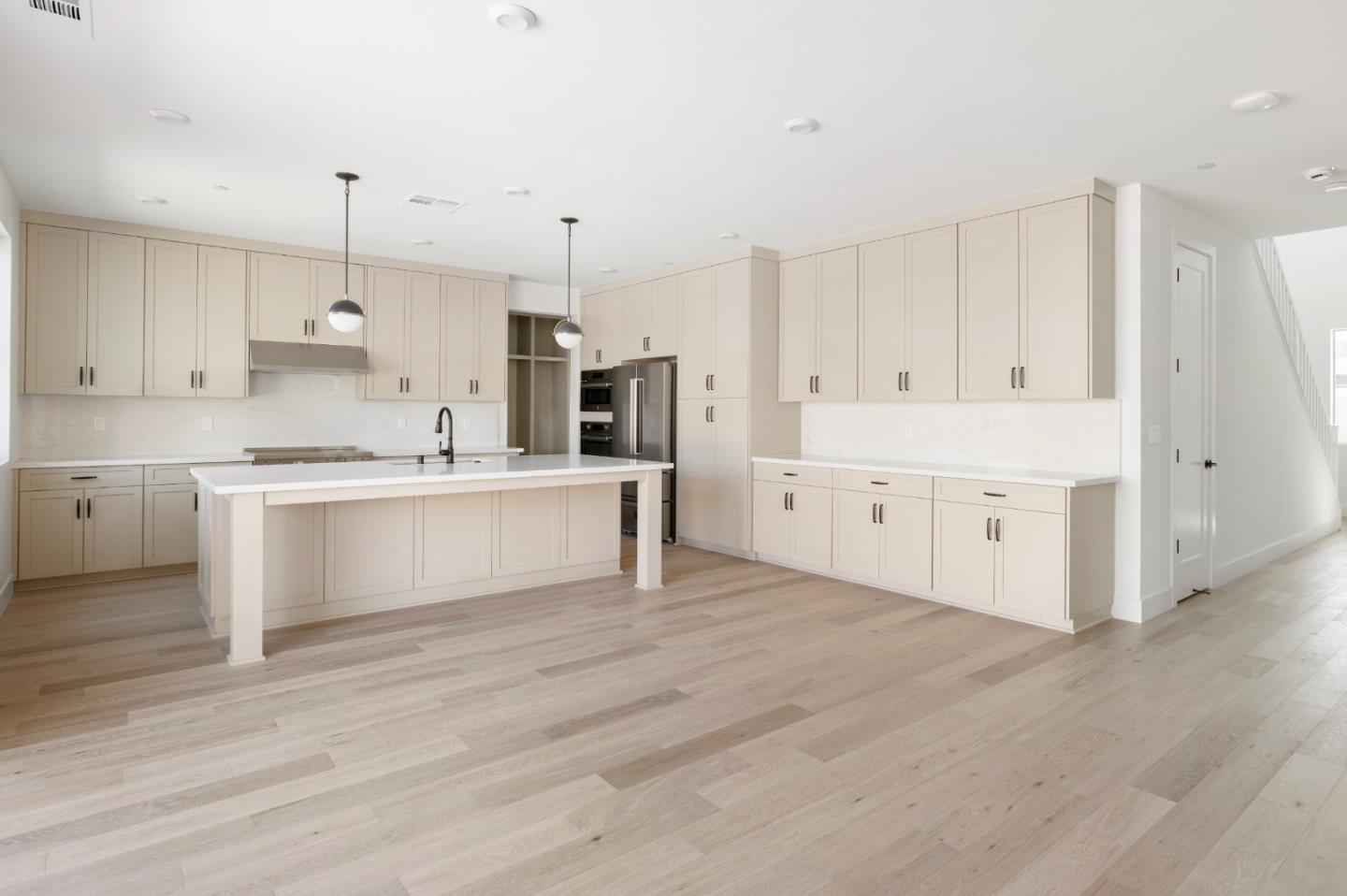 Detail Gallery Image 6 of 18 For 7376 Ailes Ct, Gilroy,  CA 95020 - 4 Beds | 3/1 Baths