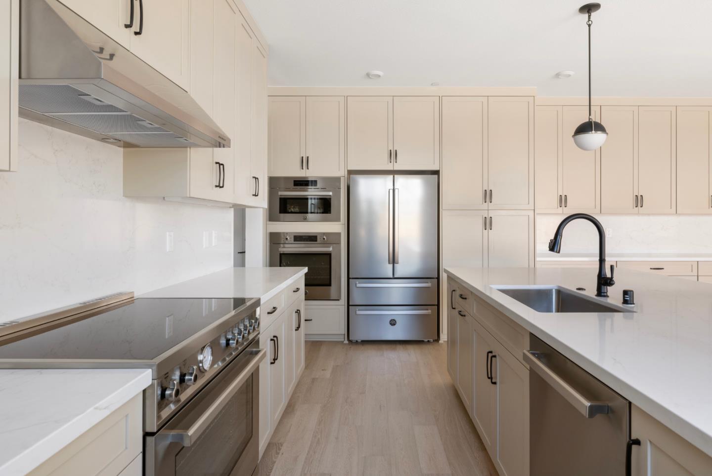 Detail Gallery Image 7 of 18 For 7376 Ailes Ct, Gilroy,  CA 95020 - 4 Beds | 3/1 Baths