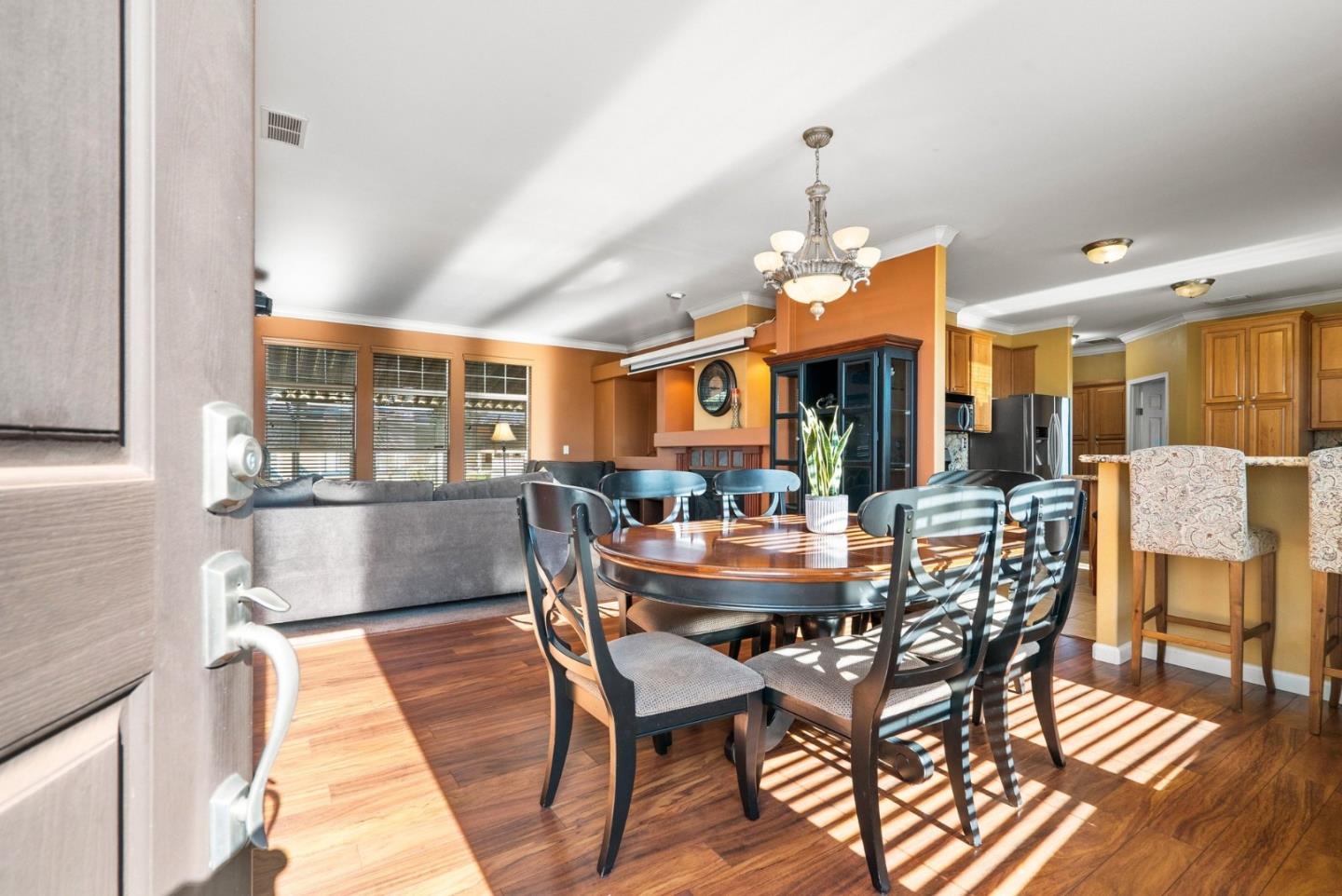 Detail Gallery Image 5 of 66 For 1225 Vienna Dr #375,  Sunnyvale,  CA 94089 - 3 Beds | 3 Baths