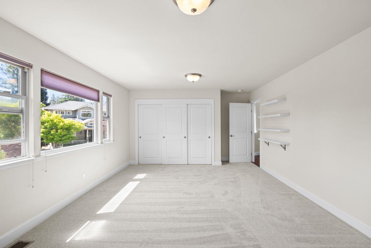 Detail Gallery Image 11 of 22 For 108 Misty Ct, Santa Cruz,  CA 95060 - 3 Beds | 3 Baths