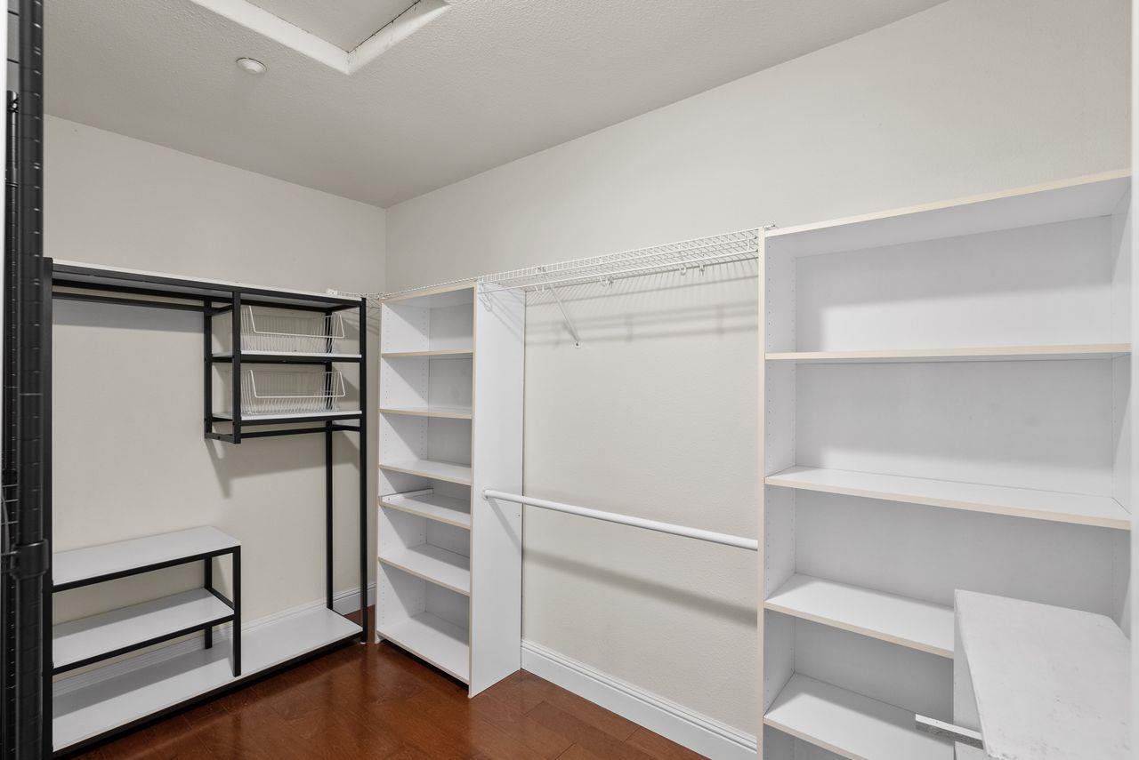 Detail Gallery Image 16 of 22 For 108 Misty Ct, Santa Cruz,  CA 95060 - 3 Beds | 3 Baths