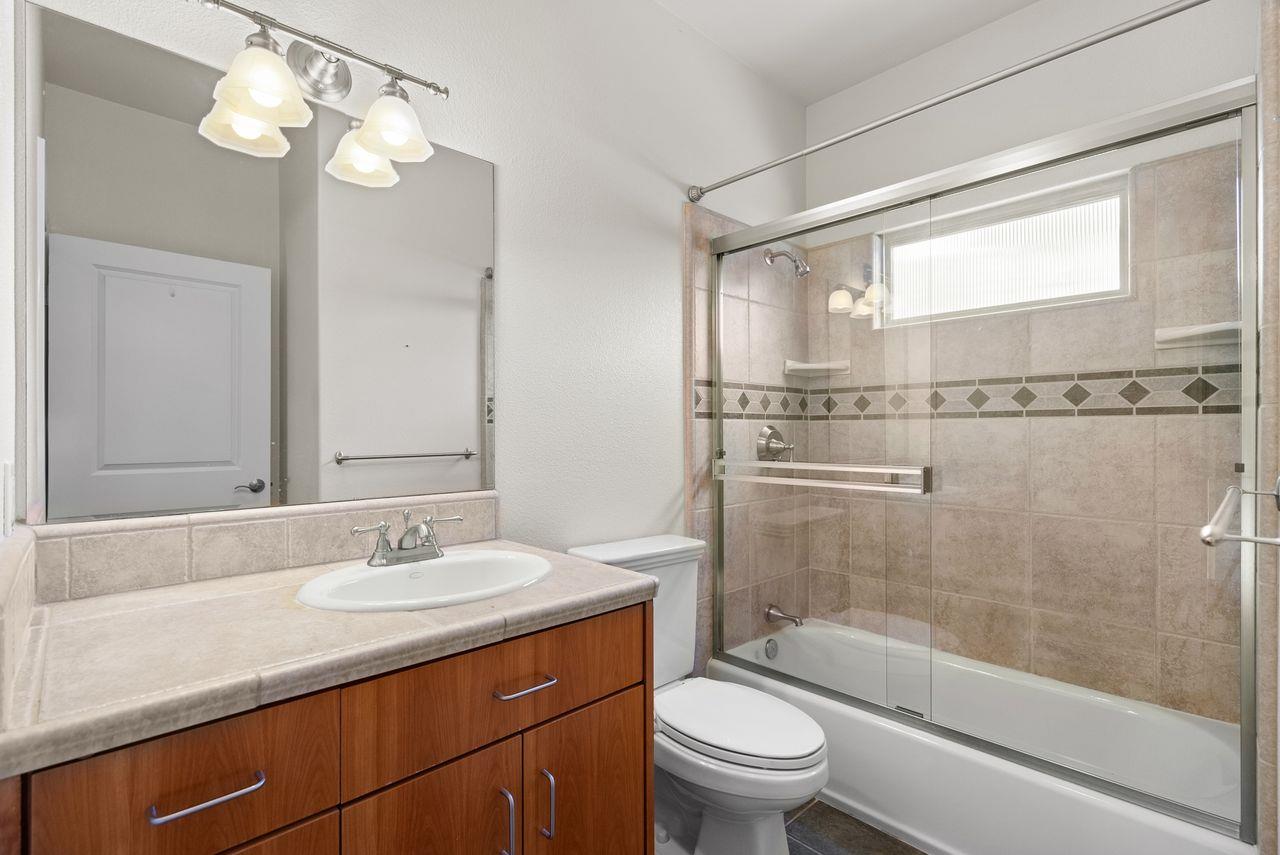 Detail Gallery Image 17 of 22 For 108 Misty Ct, Santa Cruz,  CA 95060 - 3 Beds | 3 Baths