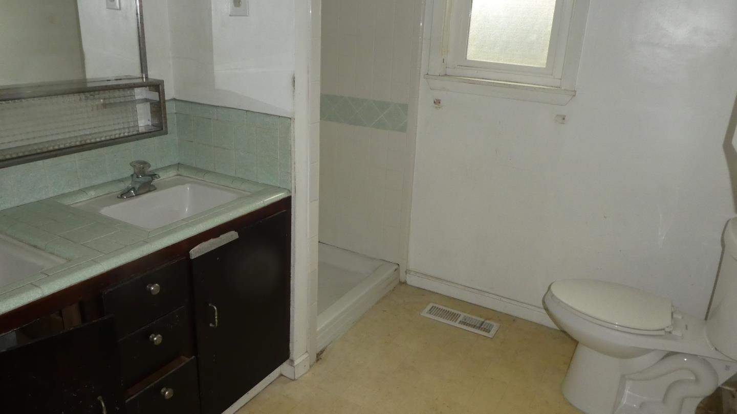 Detail Gallery Image 11 of 12 For 10230 Highway 9, Ben Lomond,  CA 95005 - 4 Beds | 2 Baths