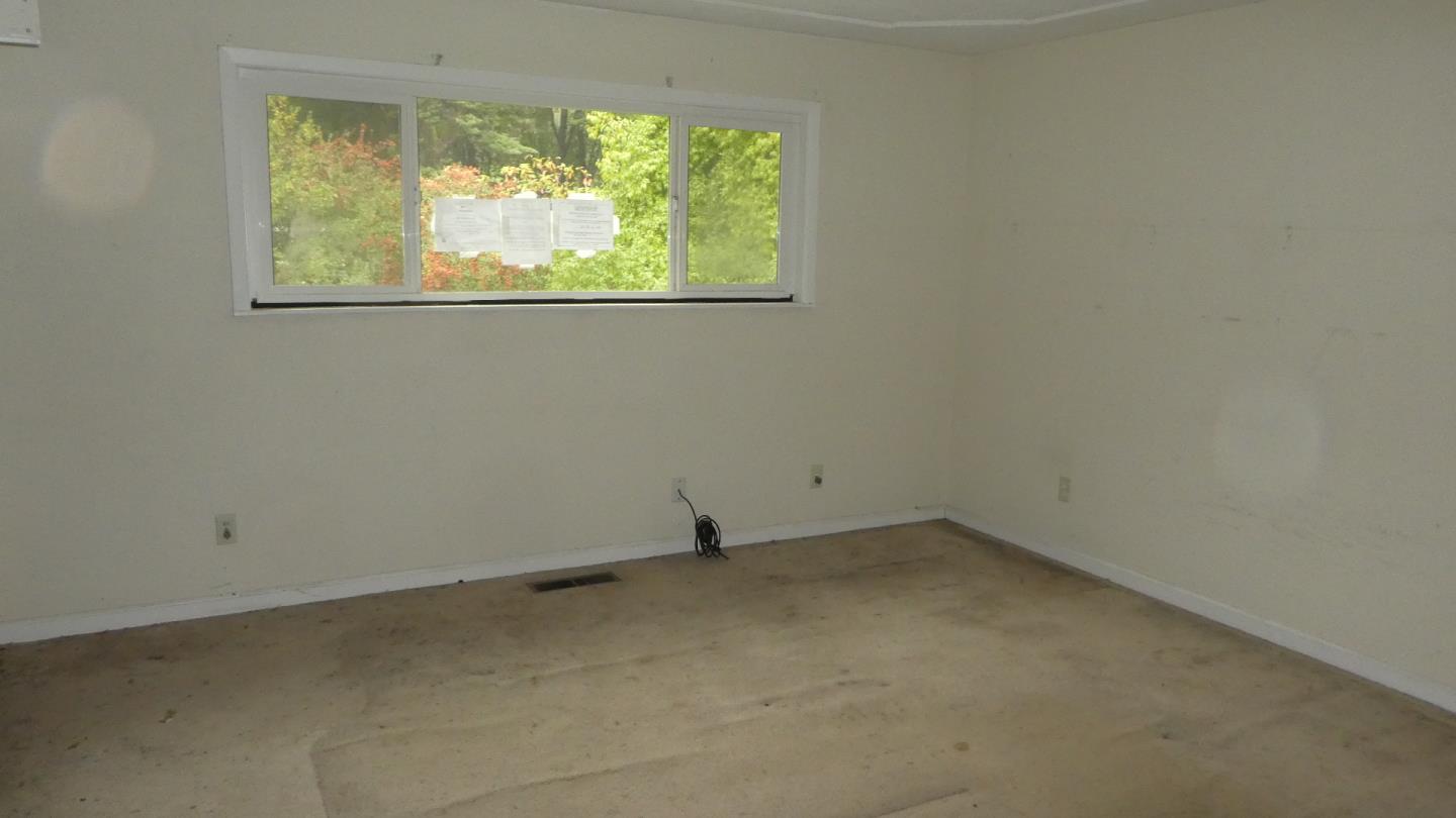 Detail Gallery Image 7 of 12 For 10230 Highway 9, Ben Lomond,  CA 95005 - 4 Beds | 2 Baths