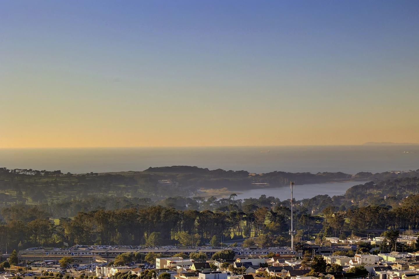 Detail Gallery Image 20 of 62 For 2001 Ocean View Ct #D,  Daly City,  CA 94014 - 4 Beds | 3 Baths