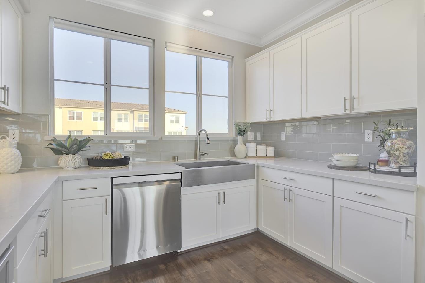 Detail Gallery Image 24 of 62 For 2001 Ocean View Ct #D,  Daly City,  CA 94014 - 4 Beds | 3 Baths