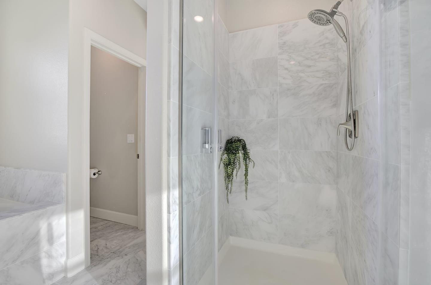 Detail Gallery Image 44 of 62 For 2001 Ocean View Ct #D,  Daly City,  CA 94014 - 4 Beds | 3 Baths