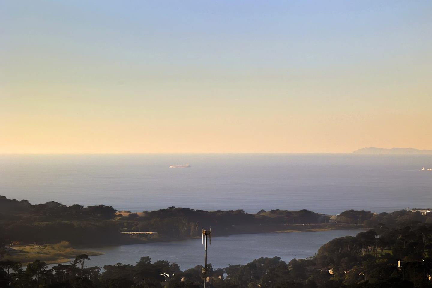 Detail Gallery Image 50 of 62 For 2001 Ocean View Ct #D,  Daly City,  CA 94014 - 4 Beds | 3 Baths