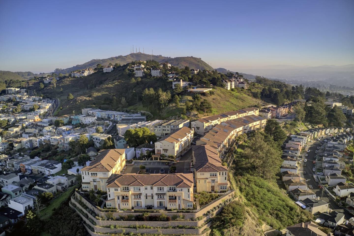 Detail Gallery Image 59 of 62 For 2001 Ocean View Ct #D,  Daly City,  CA 94014 - 4 Beds | 3 Baths