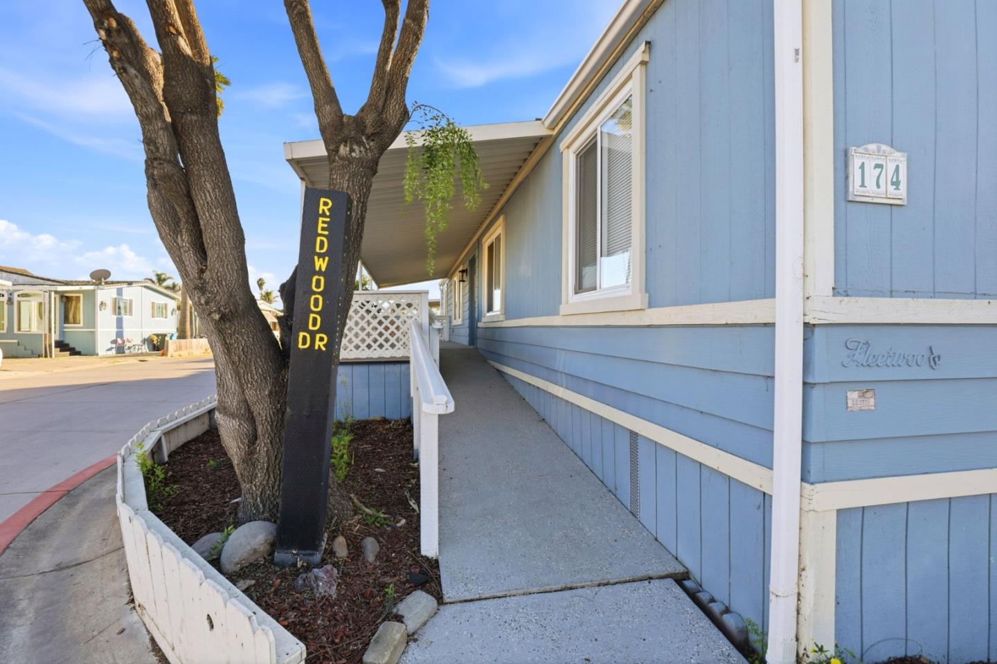 Detail Gallery Image 5 of 37 For 174 Redwood Ave #174,  Hollister,  CA 95023 - 4 Beds | 2 Baths