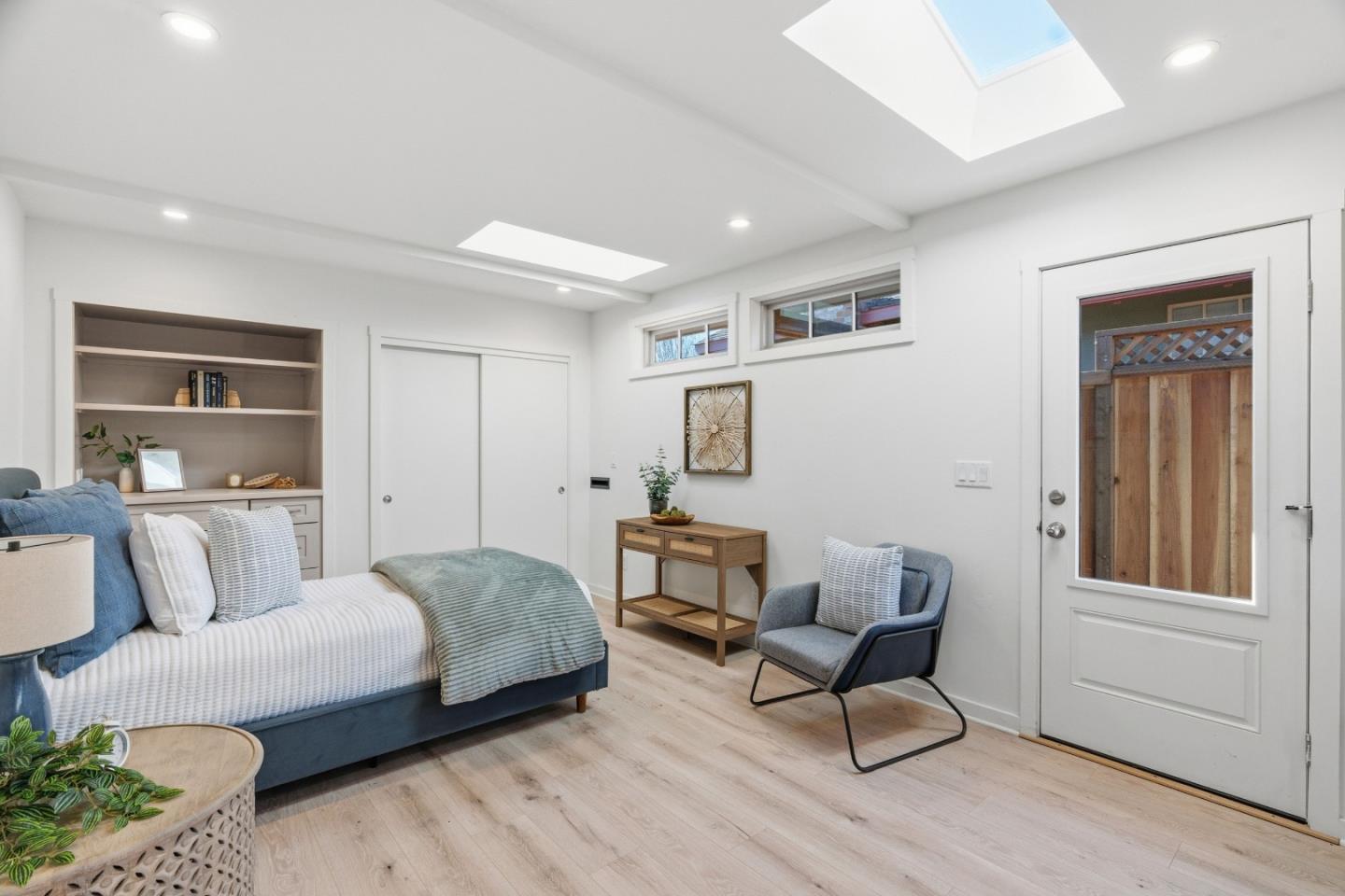 Detail Gallery Image 19 of 76 For 133 Washburn Ave, Santa Cruz,  CA 95063 - 2 Beds | 1 Baths