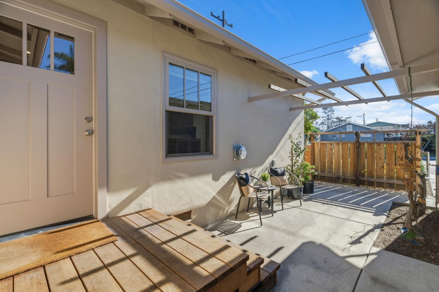 Detail Gallery Image 32 of 76 For 133 Washburn Ave, Santa Cruz,  CA 95063 - 2 Beds | 1 Baths