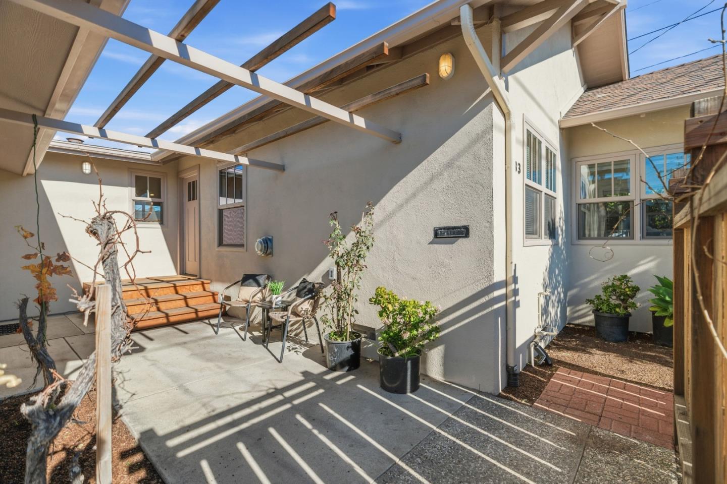 Detail Gallery Image 33 of 76 For 133 Washburn Ave, Santa Cruz,  CA 95063 - 2 Beds | 1 Baths