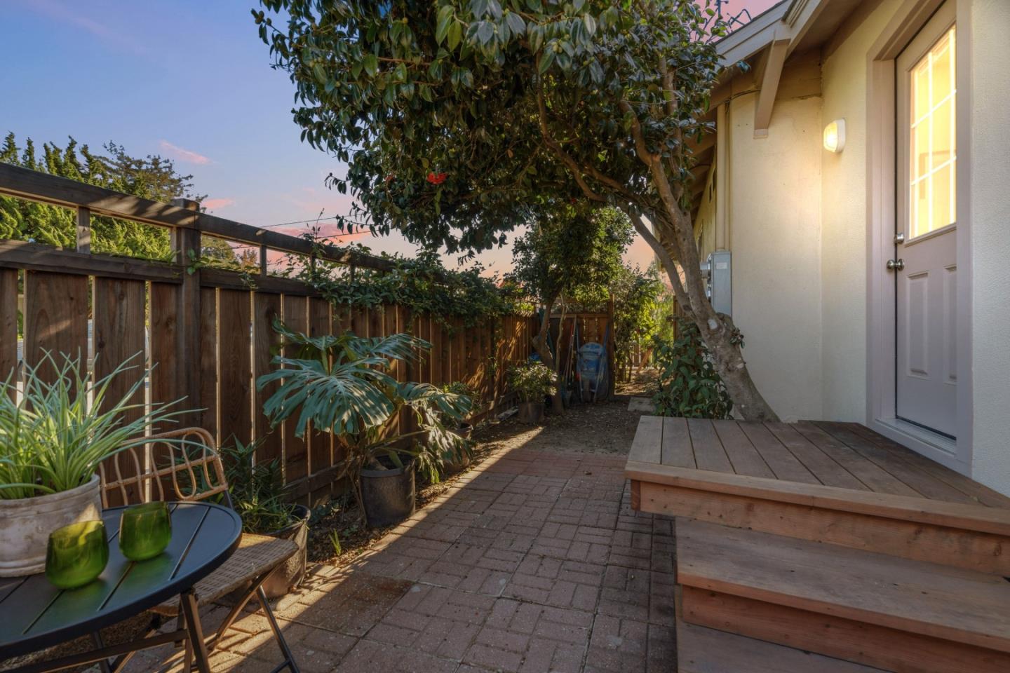 Detail Gallery Image 62 of 76 For 133 Washburn Ave, Santa Cruz,  CA 95063 - 2 Beds | 1 Baths