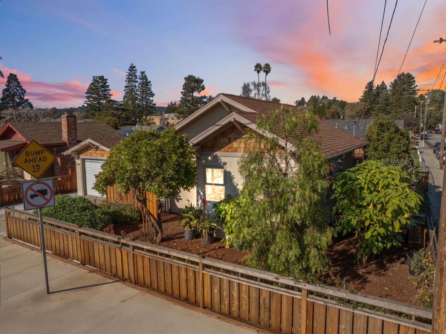 Detail Gallery Image 65 of 76 For 133 Washburn Ave, Santa Cruz,  CA 95063 - 2 Beds | 1 Baths