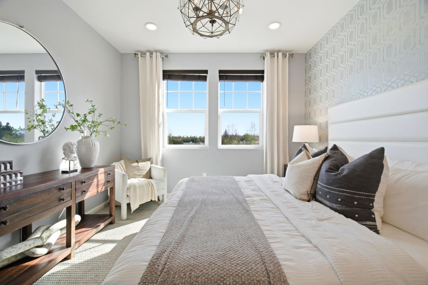 Detail Gallery Image 21 of 50 For 394 Circuit Way, Mountain View,  CA 94043 - 3 Beds | 2/1 Baths