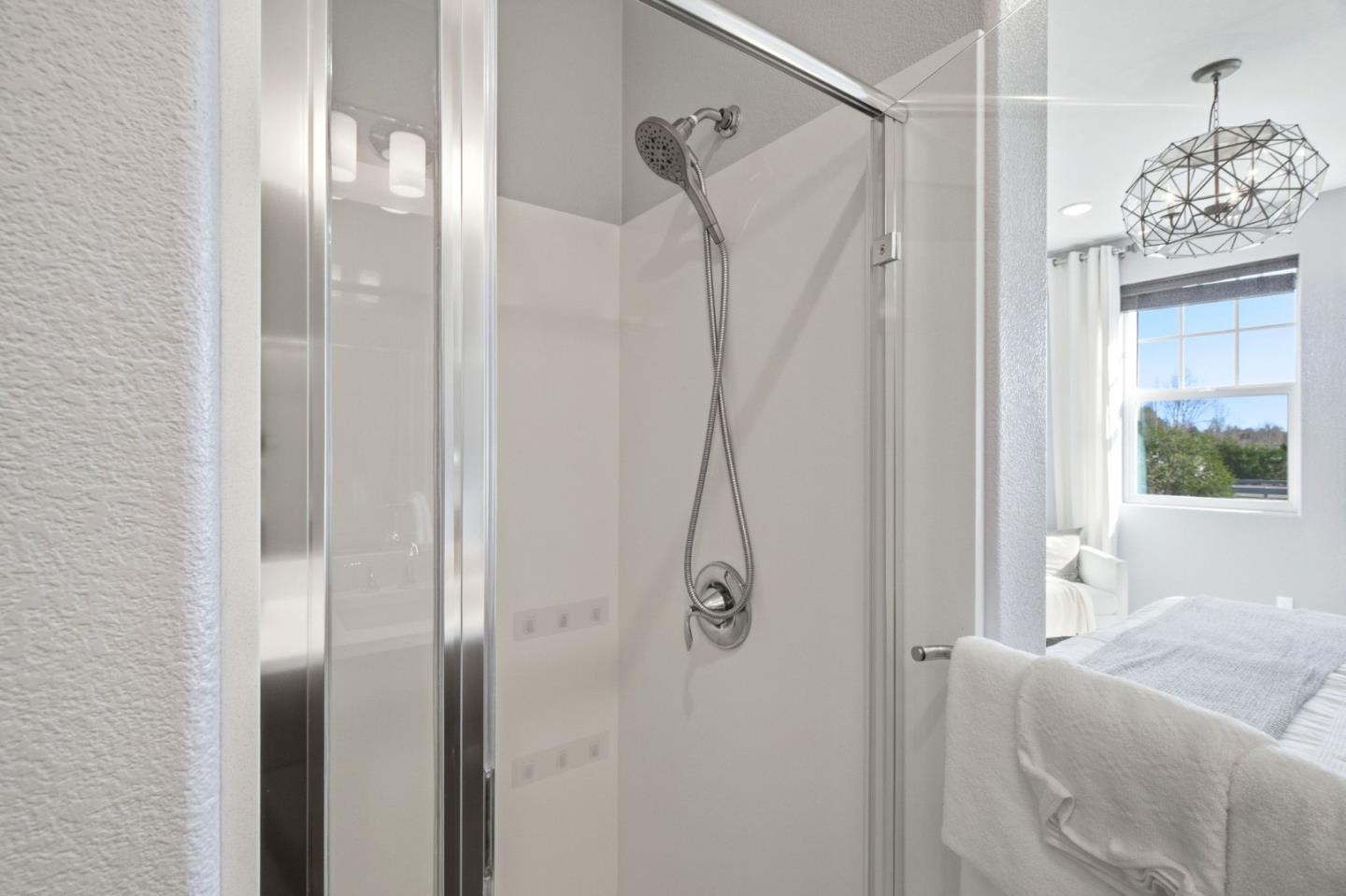 Detail Gallery Image 25 of 50 For 394 Circuit Way, Mountain View,  CA 94043 - 3 Beds | 2/1 Baths