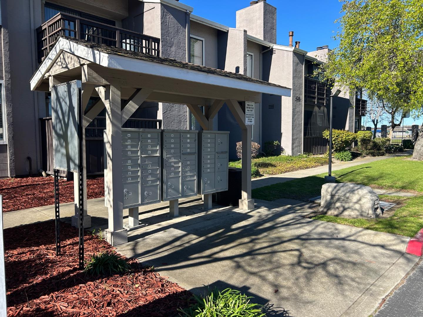 Detail Gallery Image 18 of 18 For 427 W Laurel Dr a,  Salinas,  CA 93906 - 1 Beds | 1 Baths