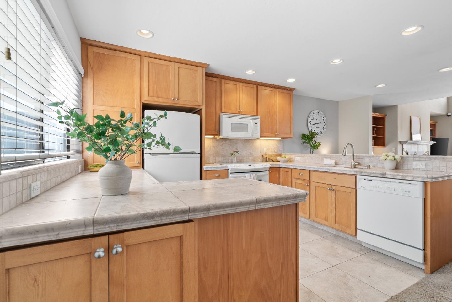 Detail Gallery Image 12 of 33 For 101 Shell Dr #64,  Watsonville,  CA 95076 - 2 Beds | 2 Baths