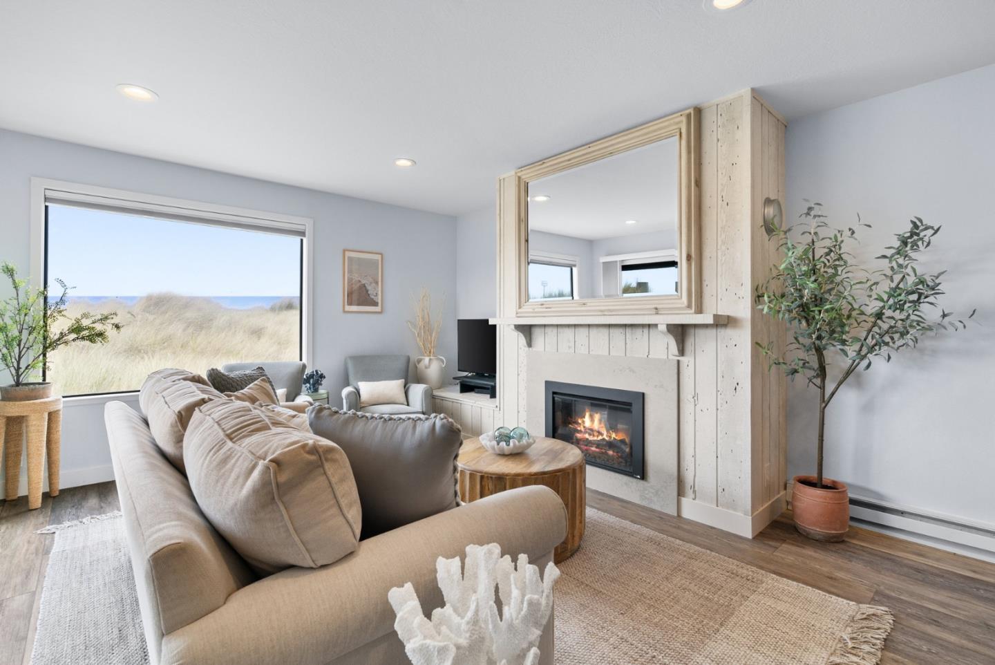 Detail Gallery Image 3 of 42 For 101 Shell Dr #109,  Watsonville,  CA 95076 - 1 Beds | 1 Baths