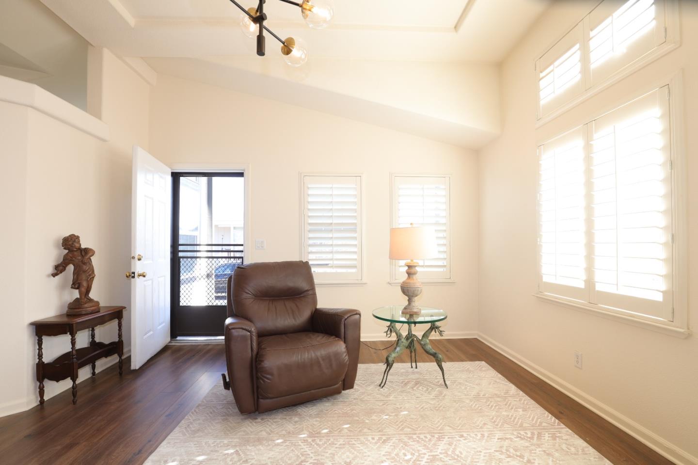 Detail Gallery Image 16 of 81 For 433 Sylvan Ave #122,  Mountain View,  CA 94041 - 3 Beds | 2 Baths