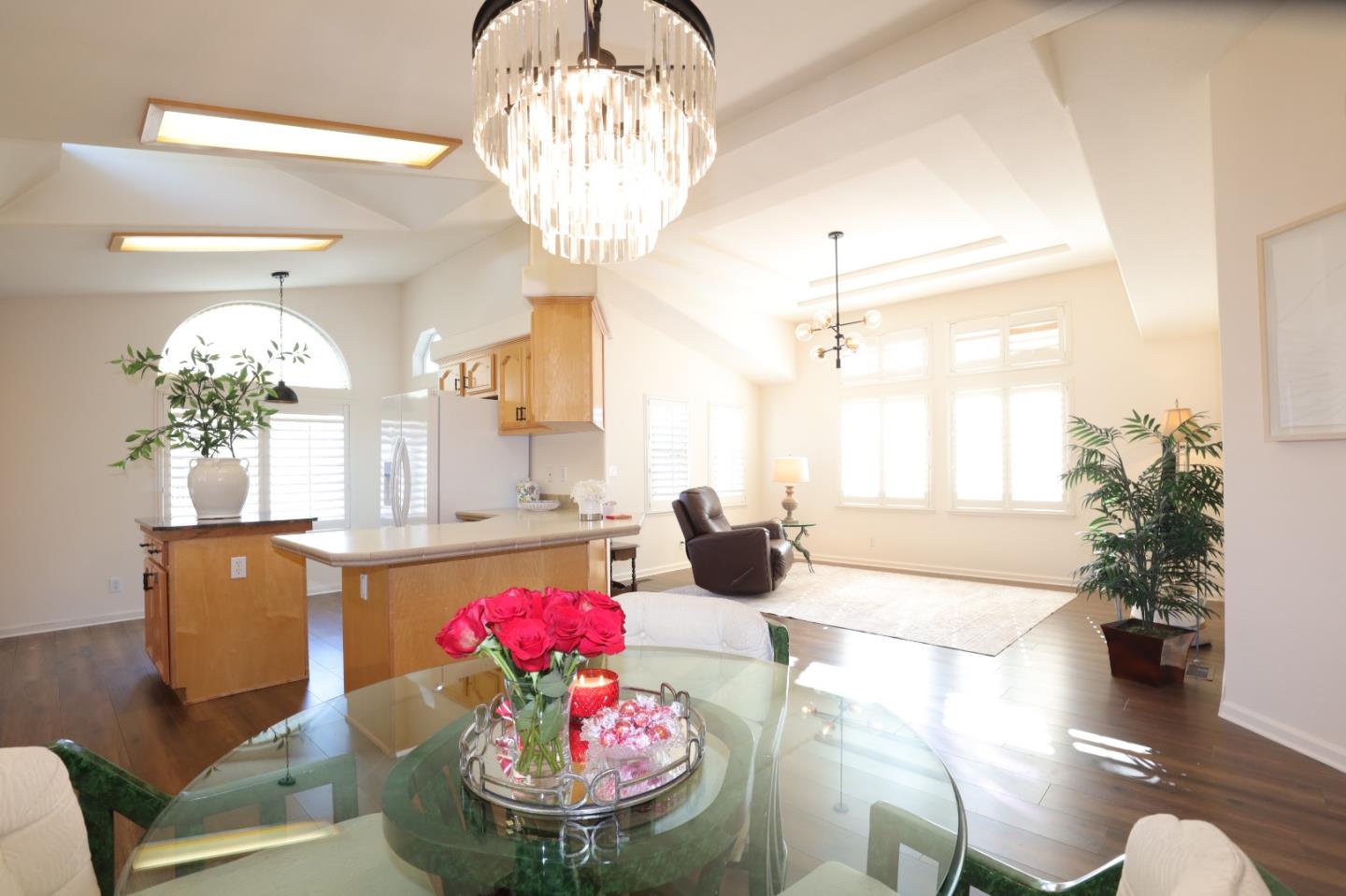 Detail Gallery Image 24 of 81 For 433 Sylvan Ave #122,  Mountain View,  CA 94041 - 3 Beds | 2 Baths