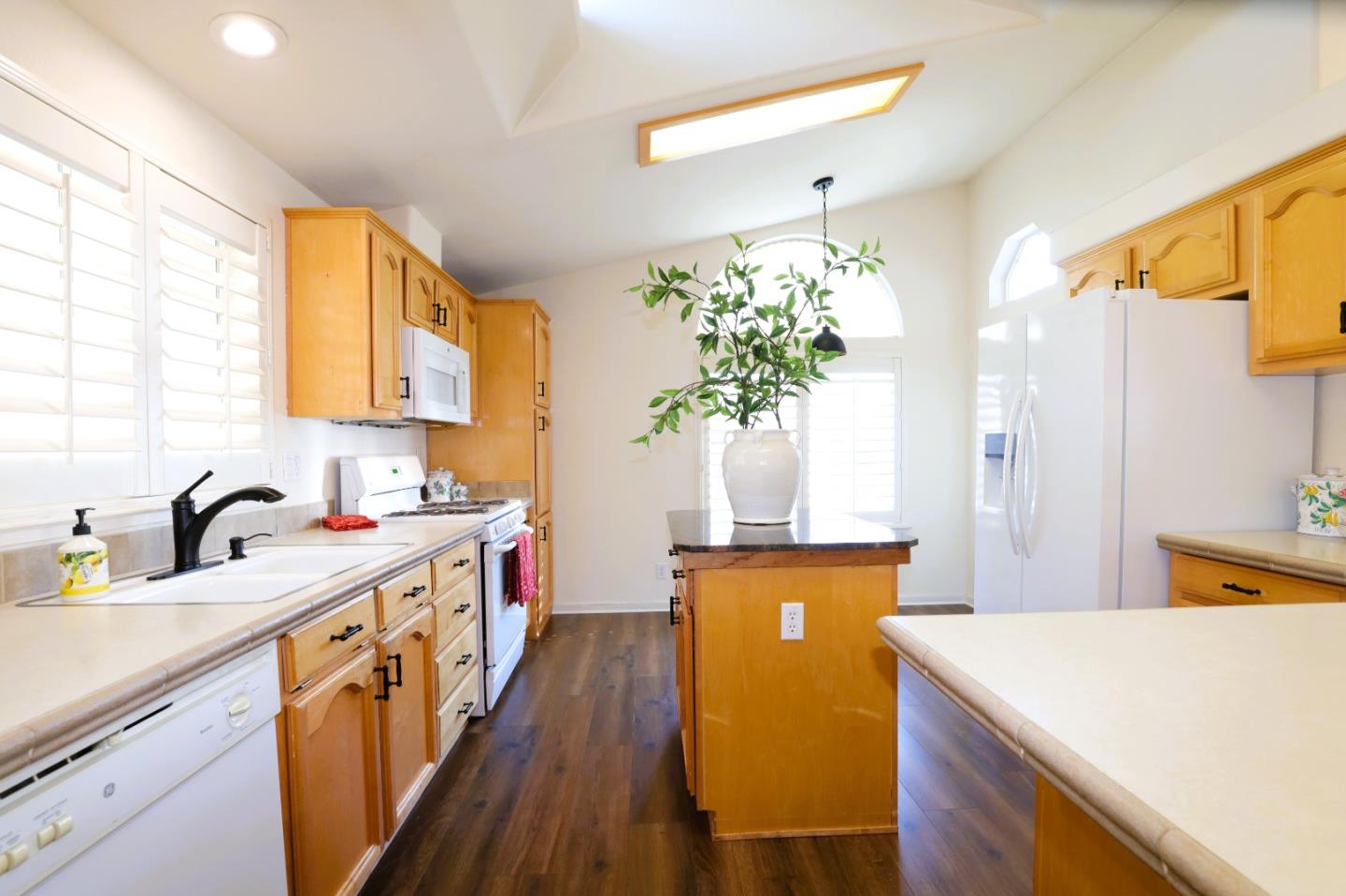 Detail Gallery Image 26 of 81 For 433 Sylvan Ave #122,  Mountain View,  CA 94041 - 3 Beds | 2 Baths