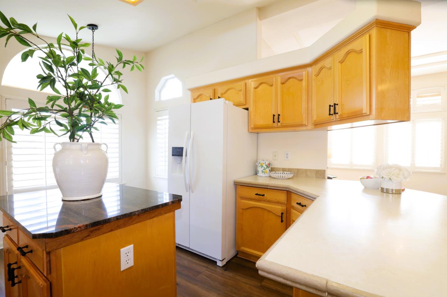 Detail Gallery Image 28 of 81 For 433 Sylvan Ave #122,  Mountain View,  CA 94041 - 3 Beds | 2 Baths