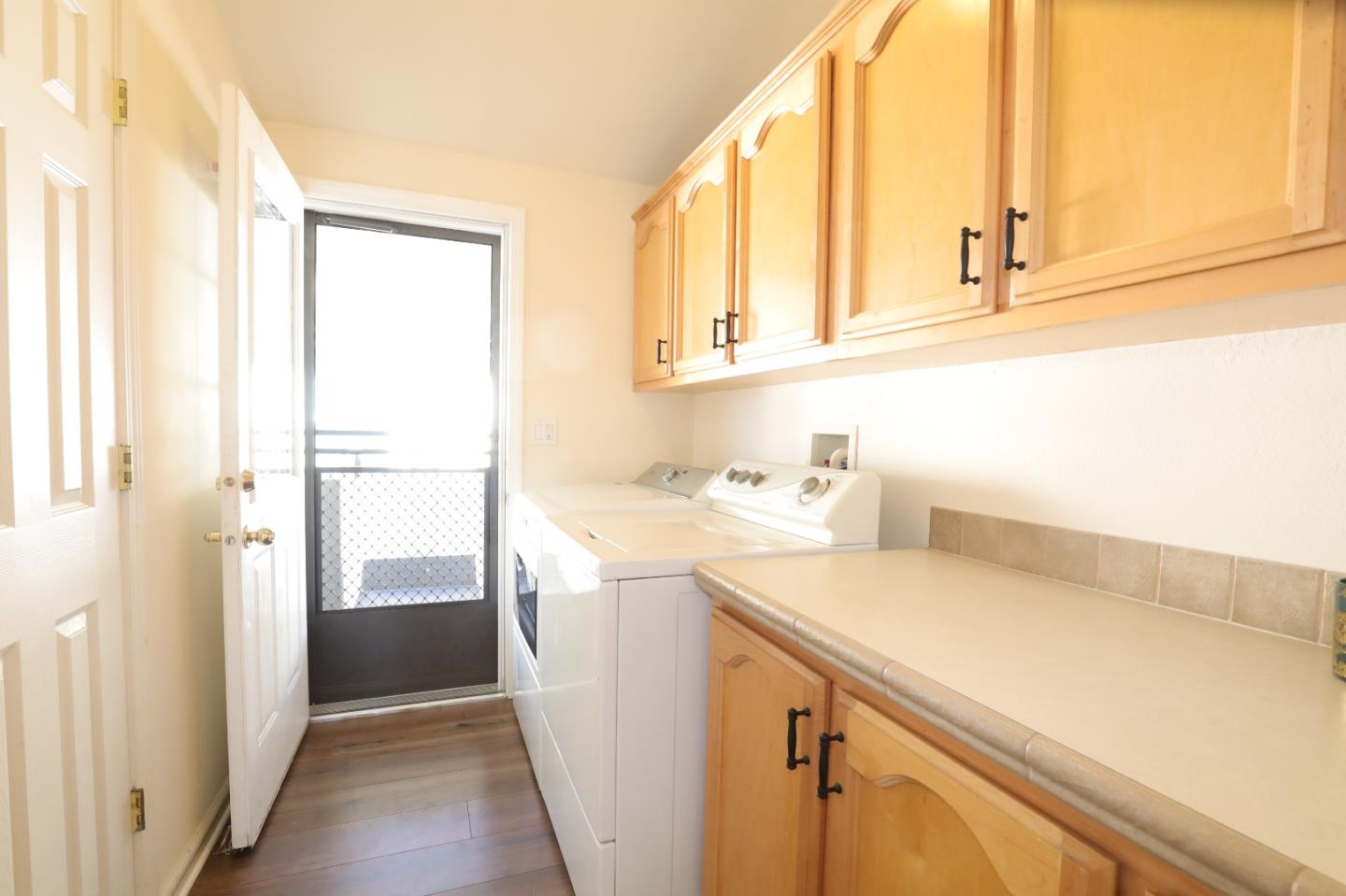 Detail Gallery Image 48 of 81 For 433 Sylvan Ave #122,  Mountain View,  CA 94041 - 3 Beds | 2 Baths