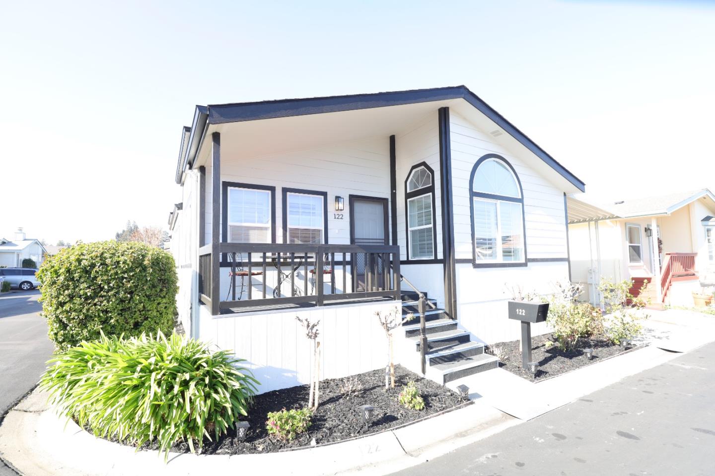 Detail Gallery Image 5 of 81 For 433 Sylvan Ave #122,  Mountain View,  CA 94041 - 3 Beds | 2 Baths