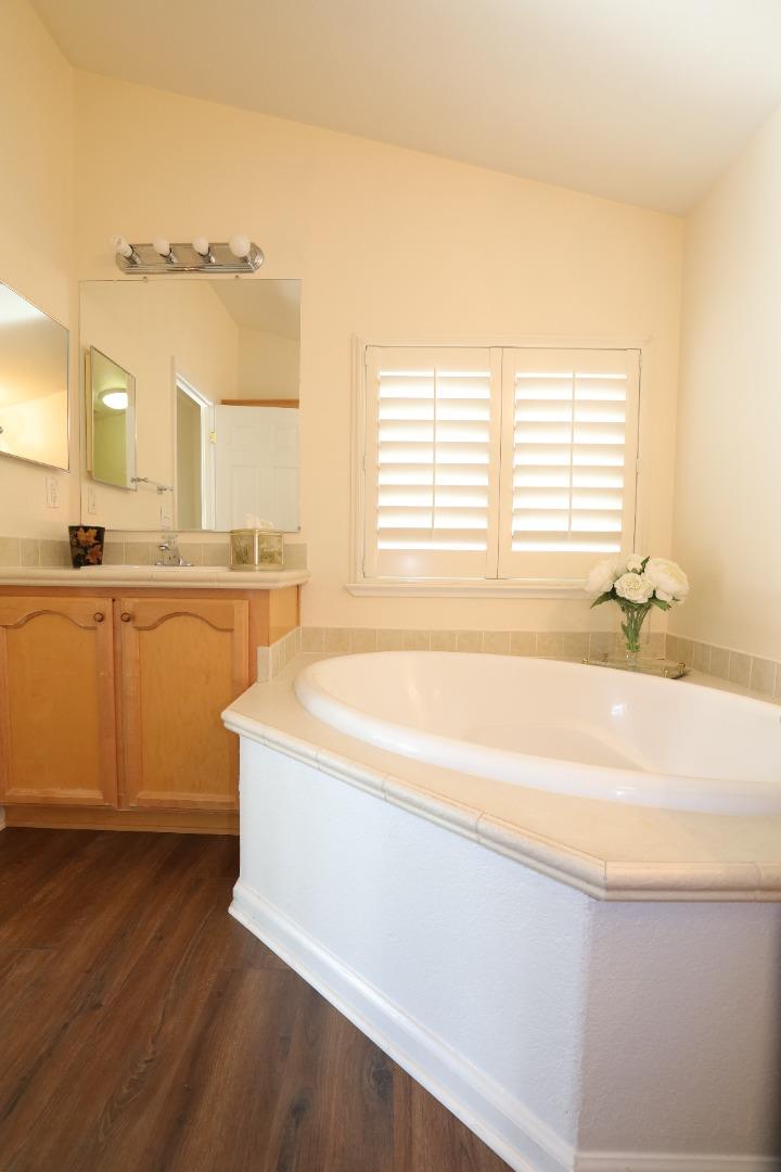 Detail Gallery Image 78 of 81 For 433 Sylvan Ave #122,  Mountain View,  CA 94041 - 3 Beds | 2 Baths