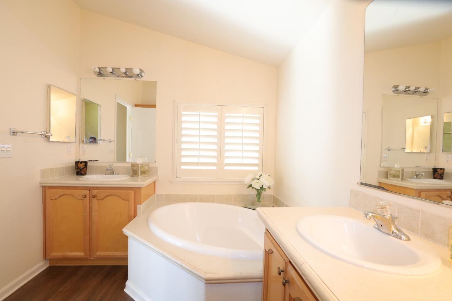 Detail Gallery Image 79 of 81 For 433 Sylvan Ave #122,  Mountain View,  CA 94041 - 3 Beds | 2 Baths