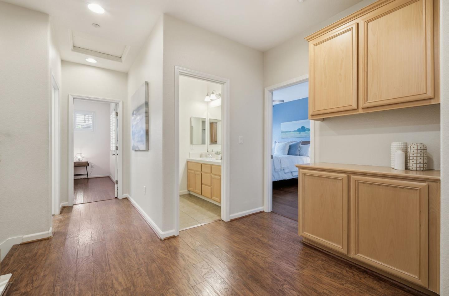 Detail Gallery Image 24 of 47 For 7942 English Oak Cir, Gilroy,  CA 95020 - 3 Beds | 2/1 Baths