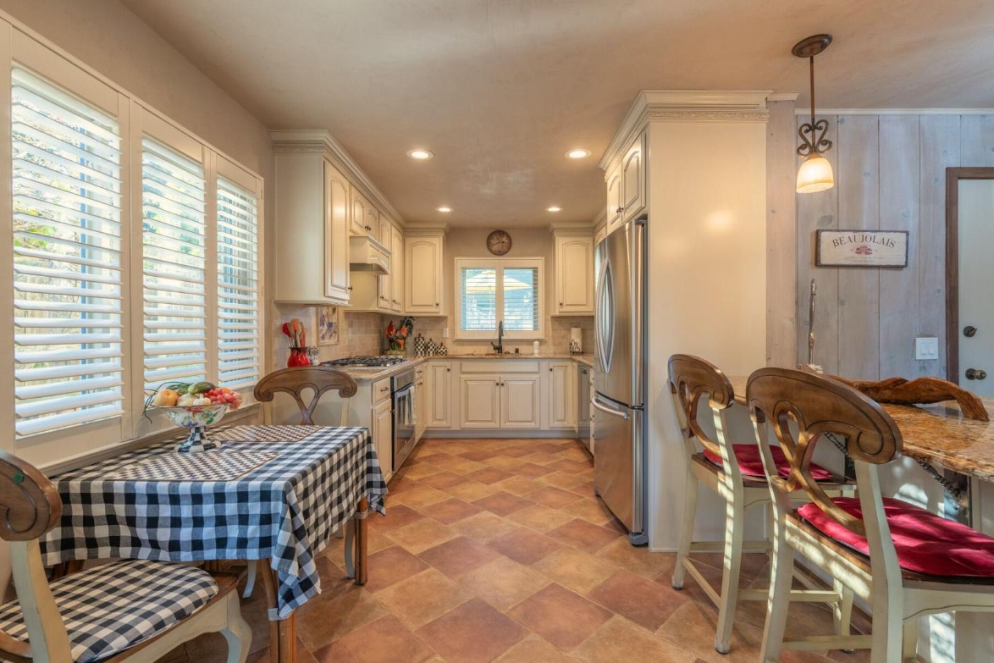 Detail Gallery Image 7 of 16 For 26231 Isabella Ave, Carmel,  CA 93923 - 2 Beds | 2 Baths