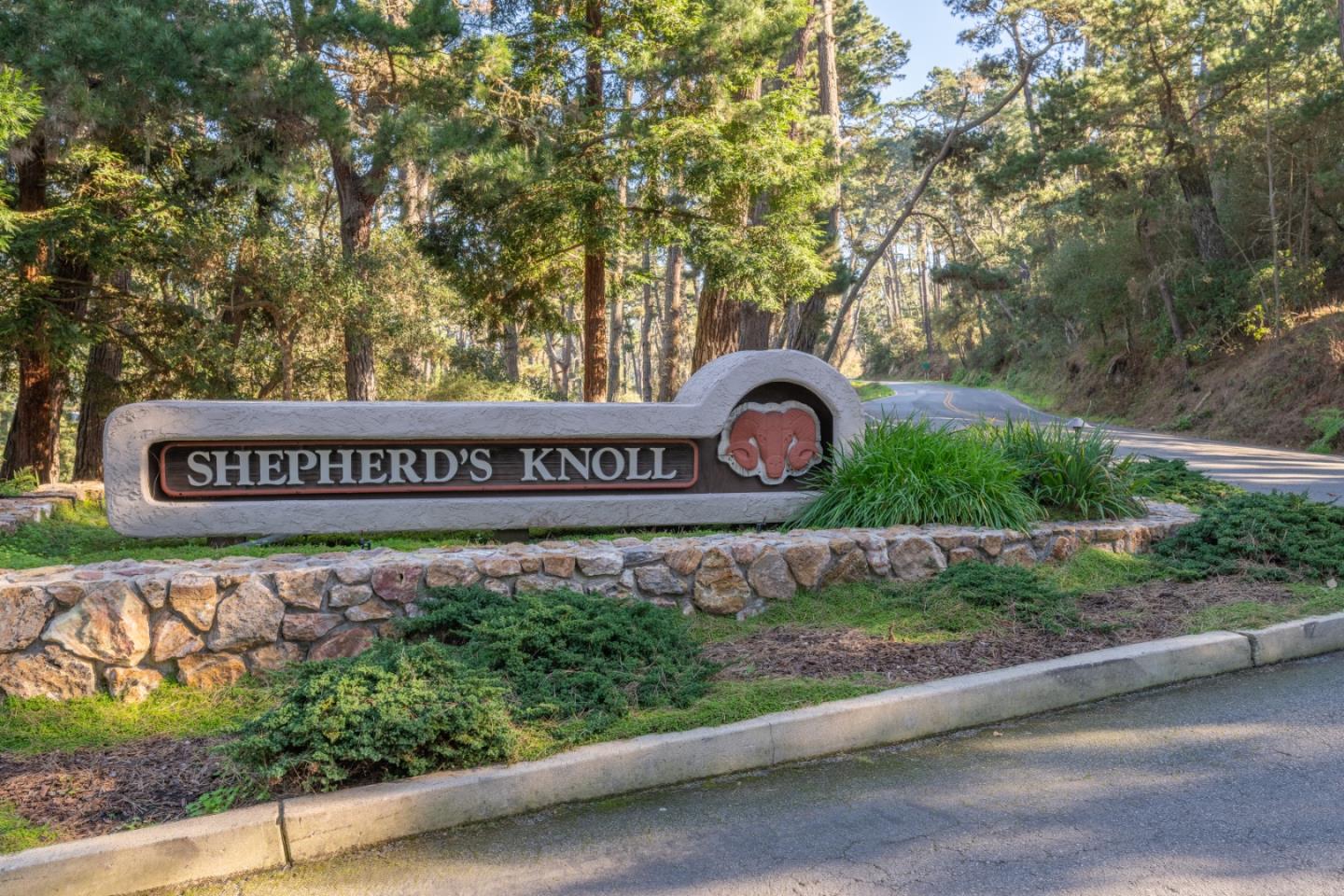 Detail Gallery Image 15 of 18 For 21 Shepherds Knoll Dr, Pebble Beach,  CA 93953 - 2 Beds | 2 Baths