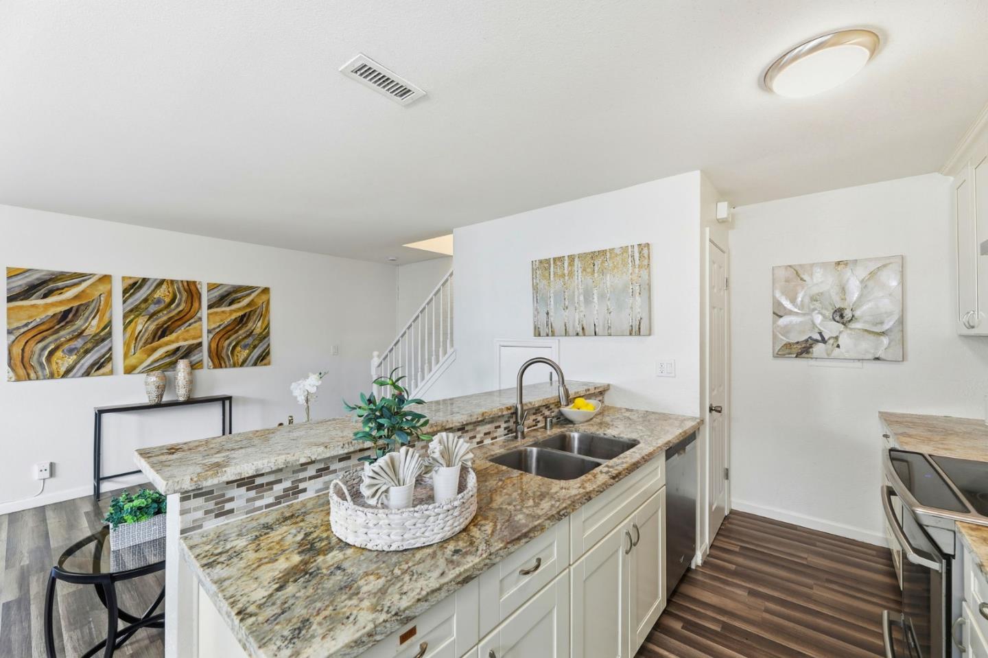 Detail Gallery Image 11 of 37 For 763 Warring Dr #3,  San Jose,  CA 95123 - 2 Beds | 1 Baths