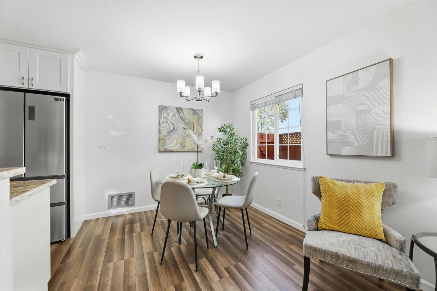 Detail Gallery Image 8 of 37 For 763 Warring Dr #3,  San Jose,  CA 95123 - 2 Beds | 1 Baths