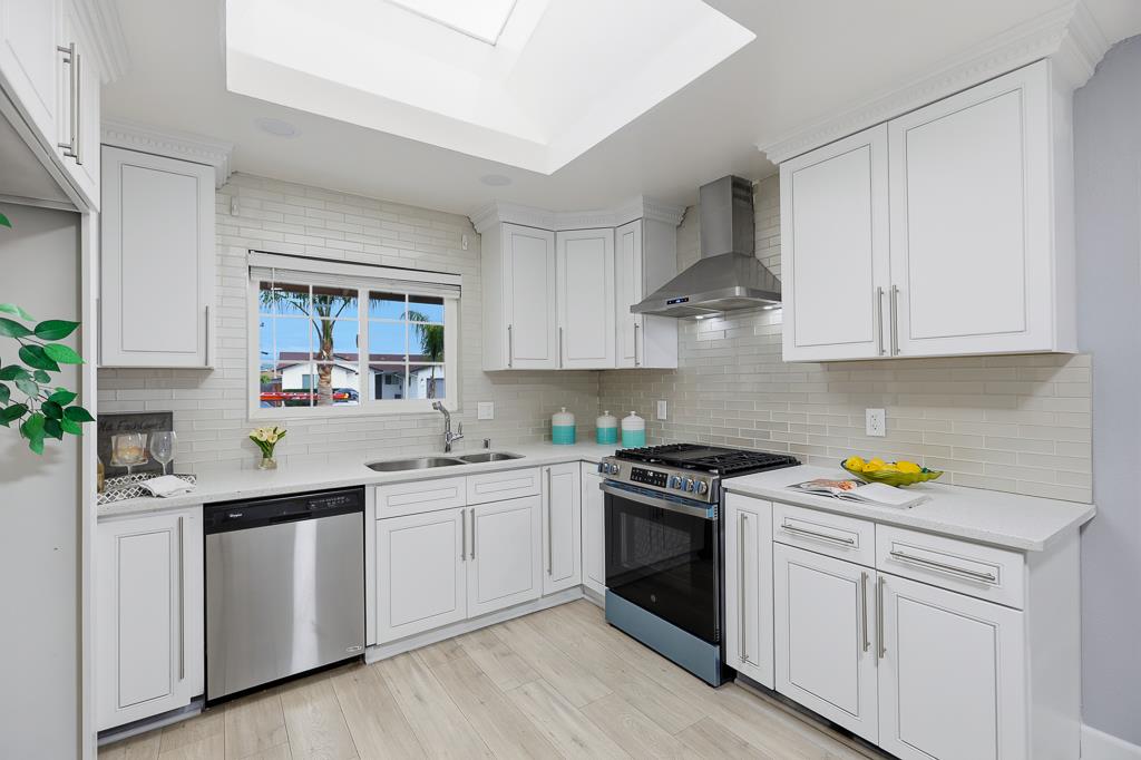 Detail Gallery Image 17 of 71 For 297 Goldenrain Ave, Fremont,  CA 94539 - 3 Beds | 2 Baths