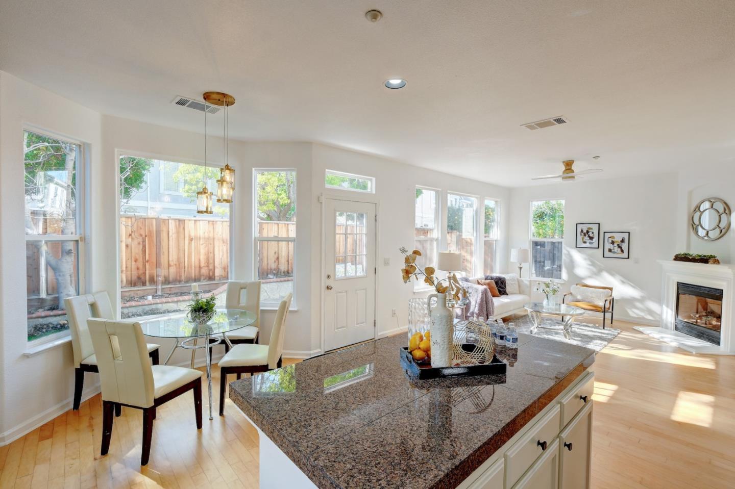 Detail Gallery Image 6 of 28 For 36075 Crystal Springs Dr, Newark,  CA 94560 - 4 Beds | 3 Baths