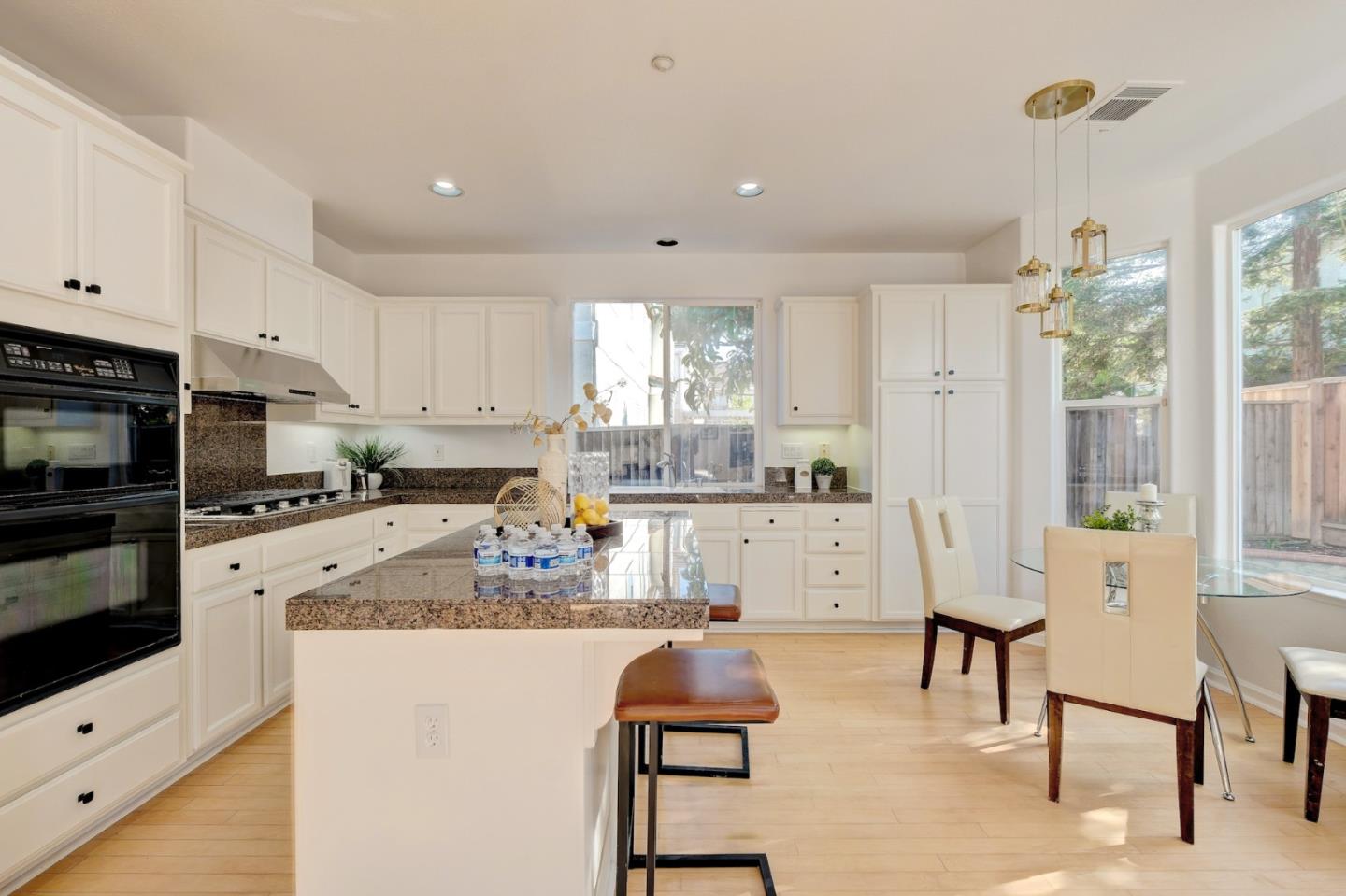 Detail Gallery Image 7 of 28 For 36075 Crystal Springs Dr, Newark,  CA 94560 - 4 Beds | 3 Baths