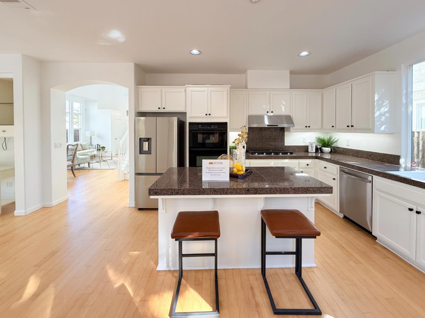 Detail Gallery Image 8 of 28 For 36075 Crystal Springs Dr, Newark,  CA 94560 - 4 Beds | 3 Baths