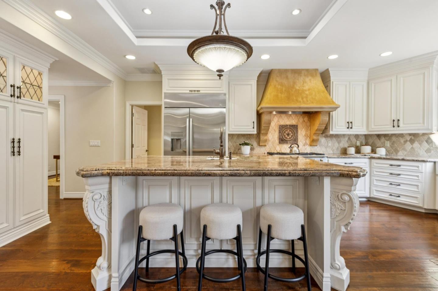 Detail Gallery Image 12 of 70 For 17246 Verdes Robles, Los Gatos,  CA 95030 - 4 Beds | 2/1 Baths